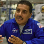 Conferencia en Chihuahua de José Hernández, astronauta mexicano
